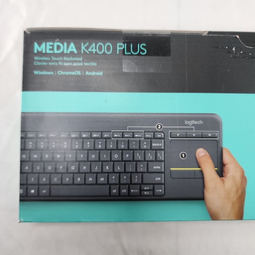 Logitech K400 Plus Wireless Touchpad Keyboard Media K400 Plus - Picture 4 of 7